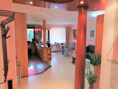 Top Ferienwohnung Mit Tiefgaragenstellplatz, Auch Fuer Laengere Aufenthalte 사스바흐발덴 외부 사진